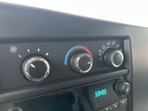 New 2026 GMC Savana 3500 w/ Power Convenience Package RWD image 18