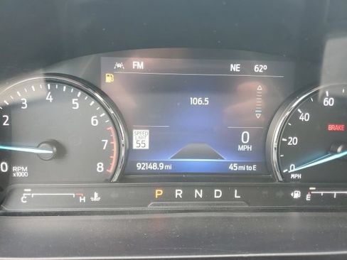 Used 2022 Ford Explorer XLT w/ Equipment Group 202A AWD/4WD image 47