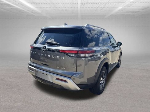 Used 2023 Nissan Pathfinder SL AWD/4WD image 5