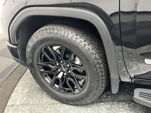 Certified 2024 GMC Sierra 1500 Elevation image 35