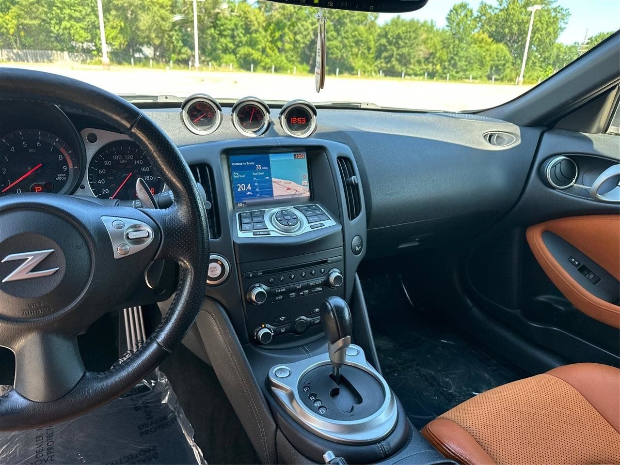 Used 2014 Nissan 370Z Touring w/ Sport Package RWD image 12