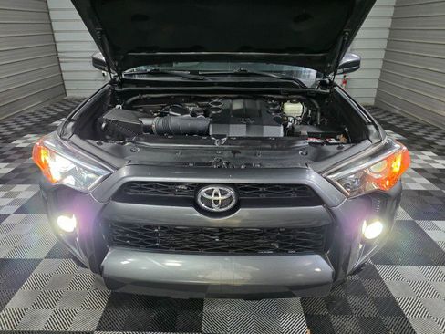 Used 2018 Toyota 4Runner SR5 w/ Wilderness Package image 34