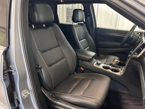Used 2016 Jeep Grand Cherokee Limited AWD/4WD image 23