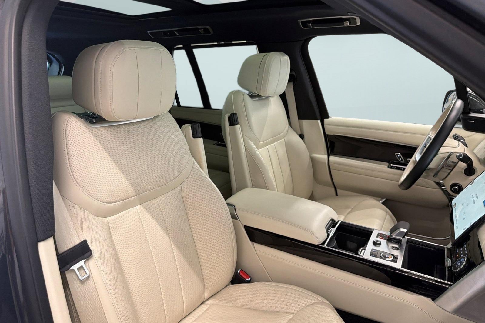 Certified 2023 Land Rover Range Rover SE AWD/4WD image 26