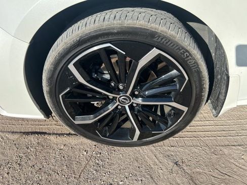 Used 2025 Nissan Altima 2.5 SR image 18