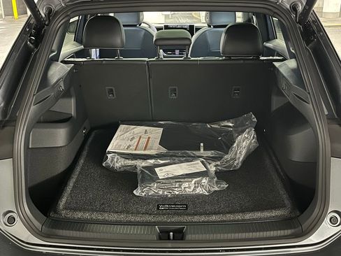 New 2026 Volkswagen Tiguan SE R-Line image 39