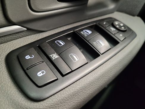Used 2015 RAM 1500 Outdoorsman AWD/4WD image 27