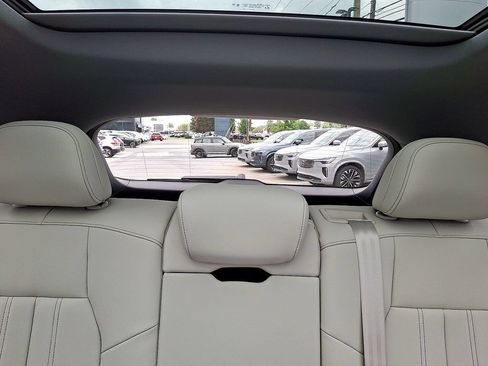 Used 2025 Audi Q5 Premium AWD/4WD image 13