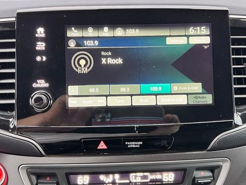 Used 2022 Honda Pilot Sport image 35