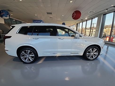 Used 2020 Cadillac XT6 Premium Luxury image 7