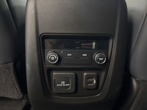 Certified 2023 Buick Enclave Essence w/ Experience Buick Package AWD/4WD image 25