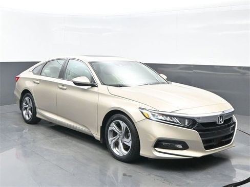 Certified 2018 Honda Accord EX image 8