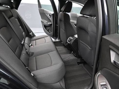 Used 2023 Chevrolet Malibu LT FWD image 18