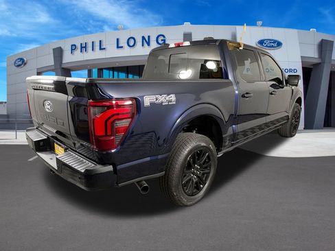 Certified 2025 Ford F150 Platinum w/ FX4 Off-Road Package AWD/4WD image 5
