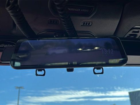 Used 2021 Jeep Gladiator Willys image 18