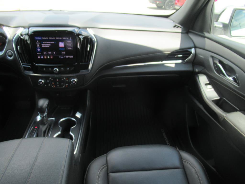 Certified 2023 Chevrolet Traverse LT FWD image 14