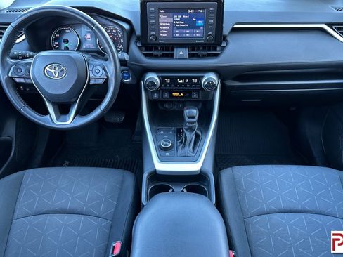 Used 2020 Toyota RAV4 XLE image 15