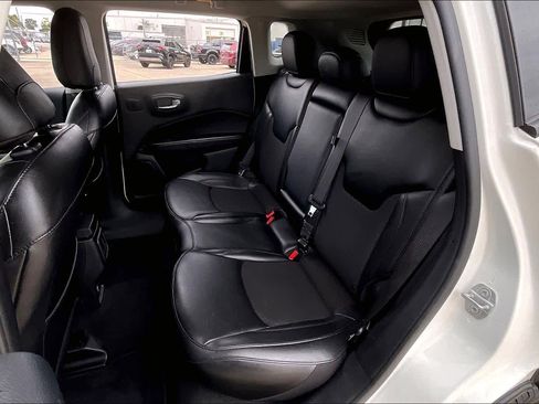 Used 2021 Jeep Compass Latitude w/ Sun and Sound Group image 20