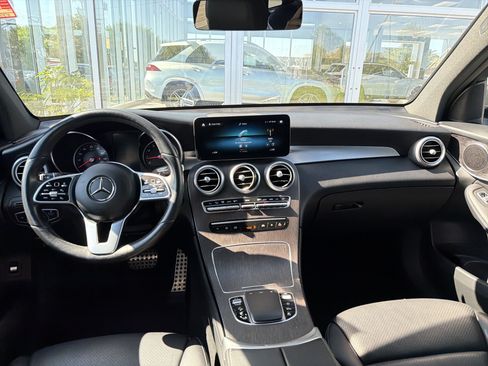 Used 2022 Mercedes-Benz GLC 300 4MATIC image 11