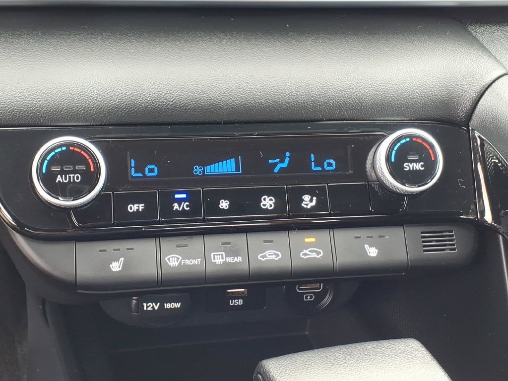 Used 2023 Hyundai Elantra Blue w/ Preferred Accessory Package FWD image 8
