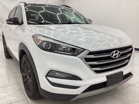 Used 2017 Hyundai Tucson Night image 3
