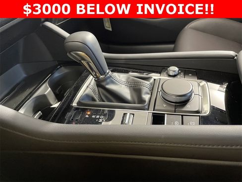 New 2025 MAZDA MAZDA3 2.5 Turbo Sedan w/Premium Plus image 24