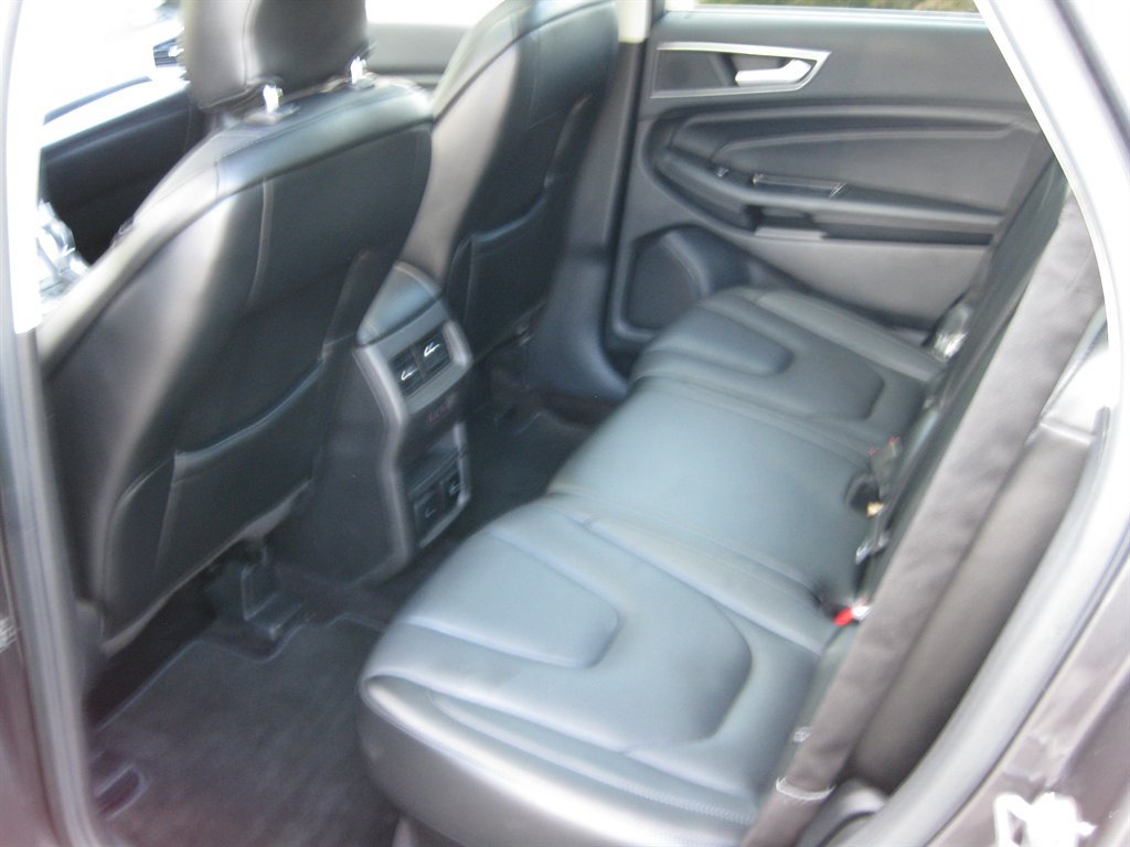 Used 2016 Ford Edge Titanium w/ Equipment Group 302A AWD/4WD image 24