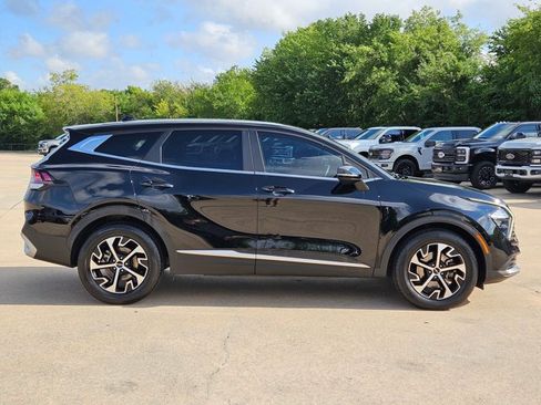 Used 2023 Kia Sportage EX FWD image 4