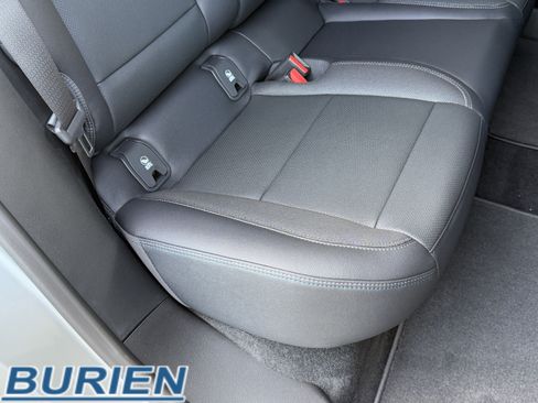 New 2026 Chevrolet Equinox EV LT image 28