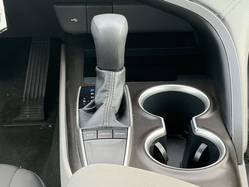 Certified 2023 Toyota Camry LE FWD image 15