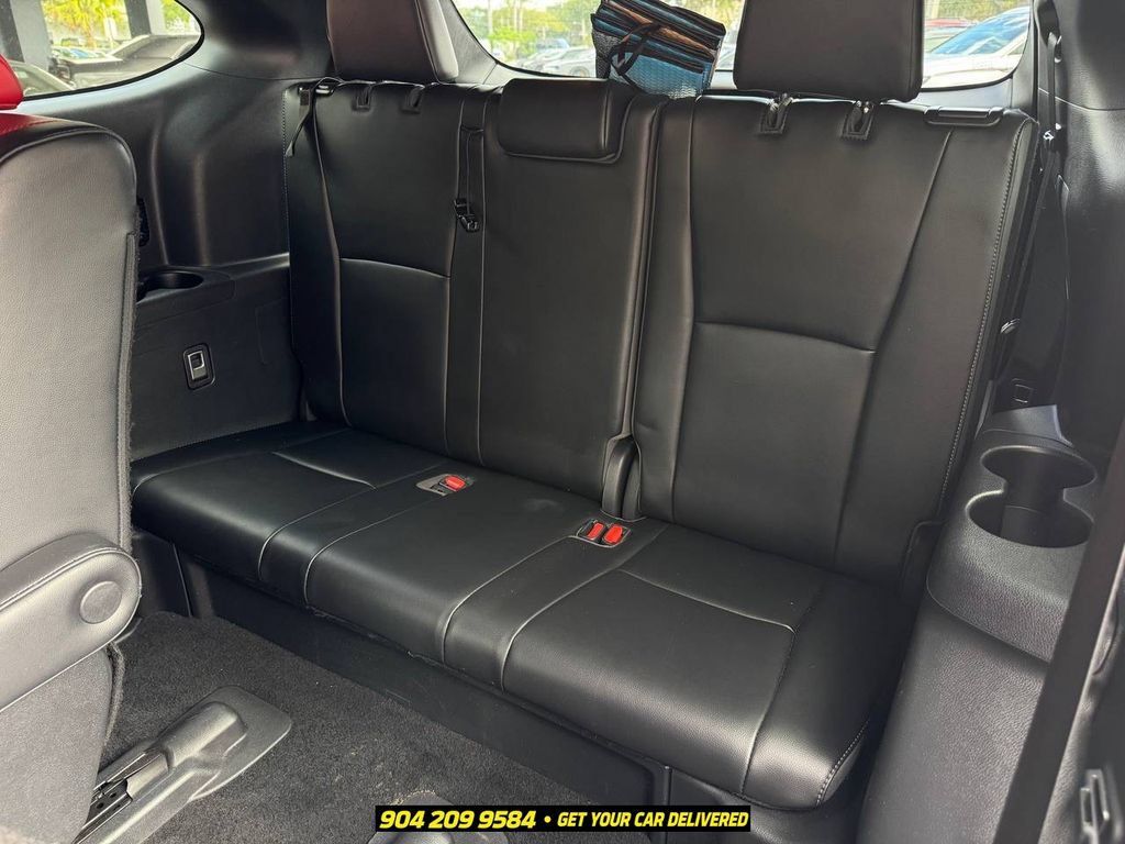 Used 2021 Toyota Highlander XSE FWD image 31