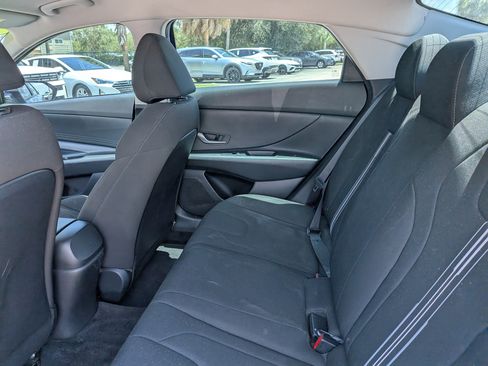 Used 2022 Hyundai Elantra SEL w/ Cargo Package FWD image 14