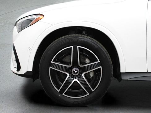 Used 2024 Mercedes-Benz GLC 300 image 6