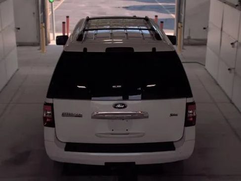 Used 2014 Ford Expedition Limited w/ Equipment Group 301A AWD/4WD image 6