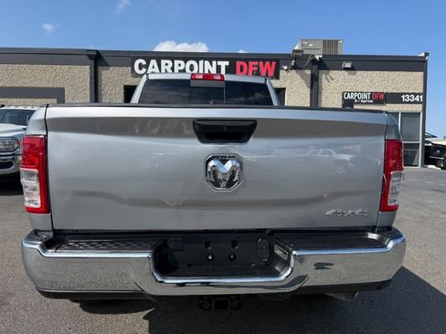 Used 2024 RAM 2500 Tradesman w/ Chrome Appearance Group AWD/4WD image 5