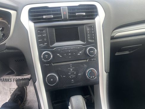 Used 2014 Ford Fusion S FWD image 16