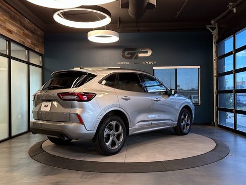 Used 2023 Ford Escape ST-Line image 3