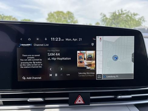 New 2025 Hyundai Elantra Limited image 24