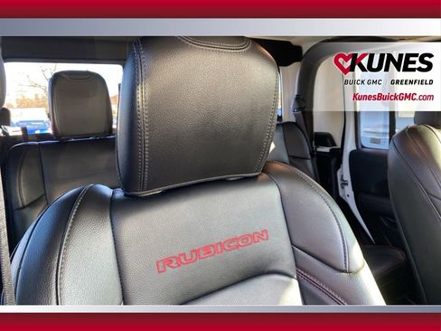 Used 2022 Jeep Gladiator Rubicon w/ Trailer Tow Package image 39