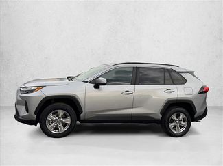 Used 2025 Toyota RAV4 XLE AWD/4WD video 4