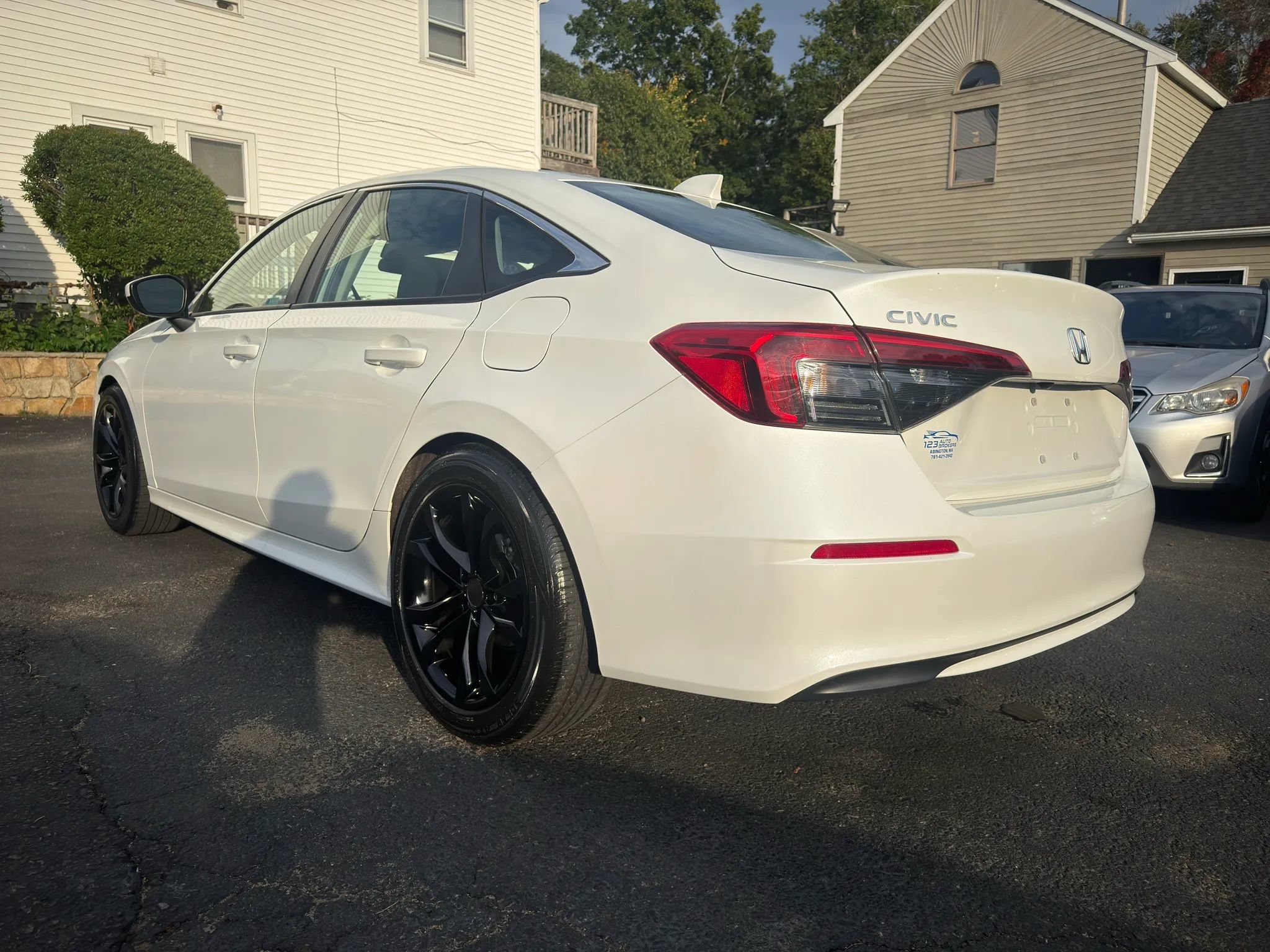Used 2022 Honda Civic LX image 5