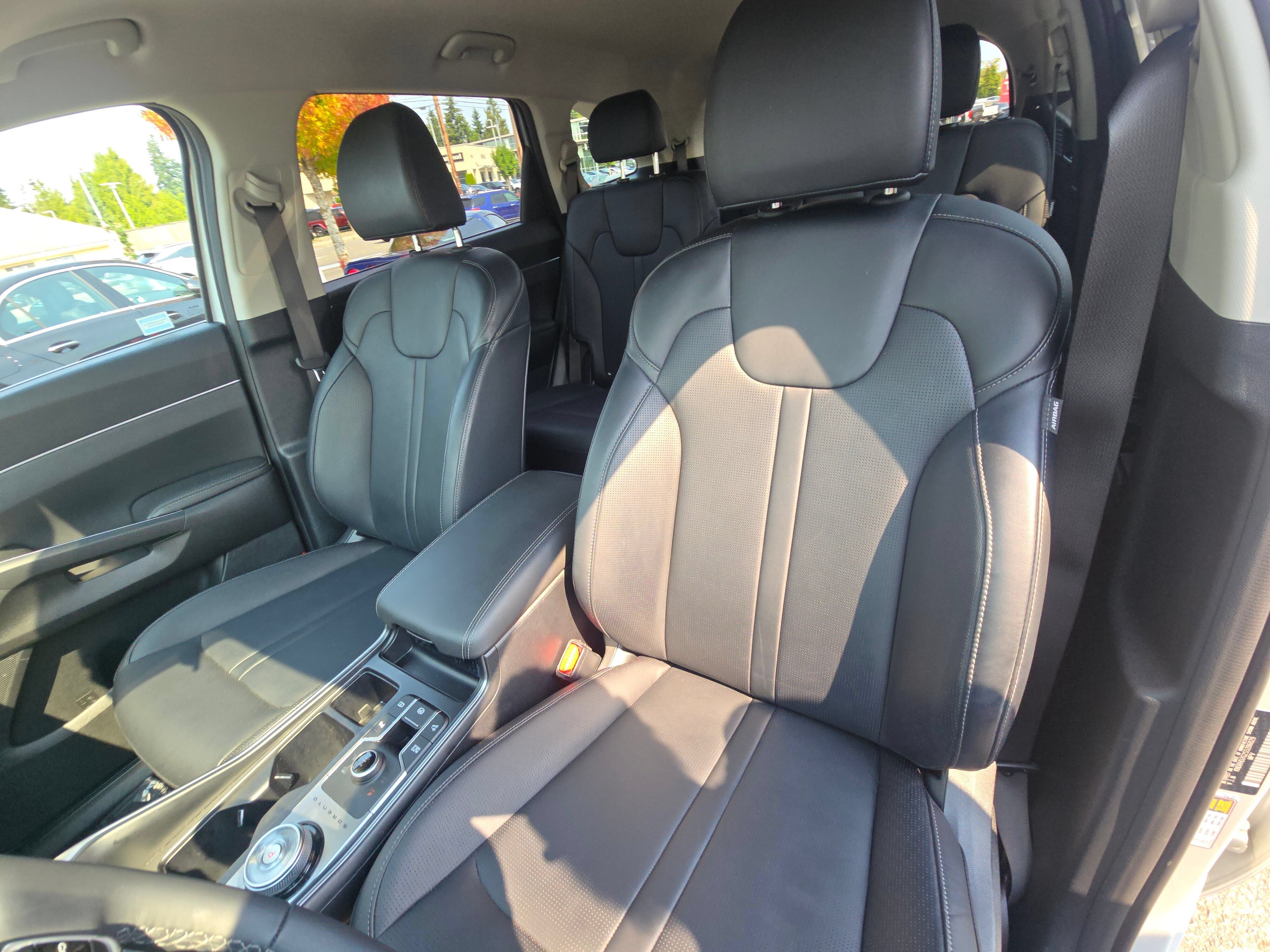Used 2025 Kia Sorento EX AWD/4WD image 22