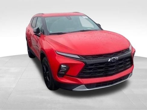 Certified 2024 Chevrolet Blazer LT w/ Midnight/Sport Edition image 2