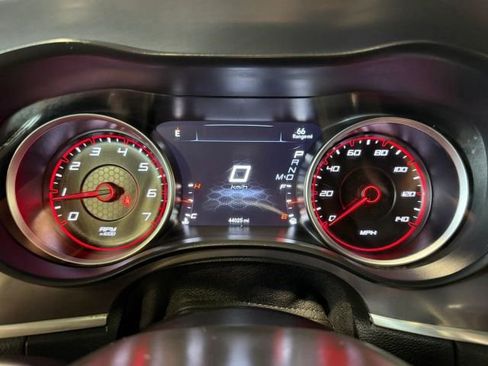 Used 2022 Dodge Charger SXT w/ Cold Weather Package image 16