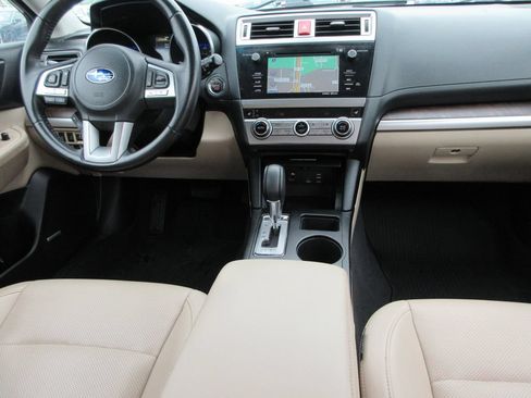 Used 2016 Subaru Outback 2.5i Limited AWD/4WD image 16