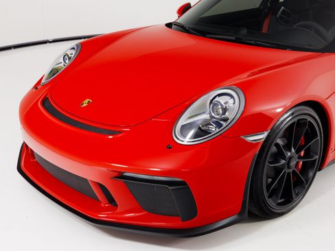 Used 2018 Porsche 911 GT3 w/ Sport Chrono Package RWD image 51