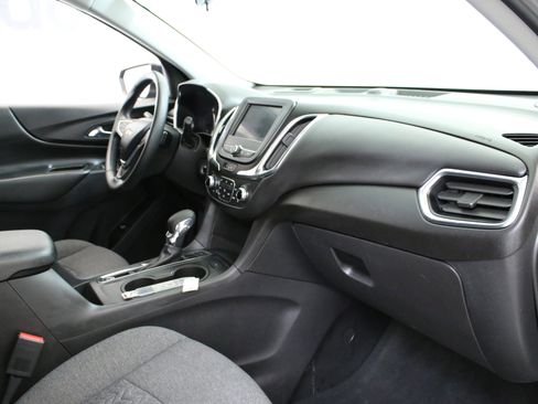 Used 2023 Chevrolet Equinox LT image 30