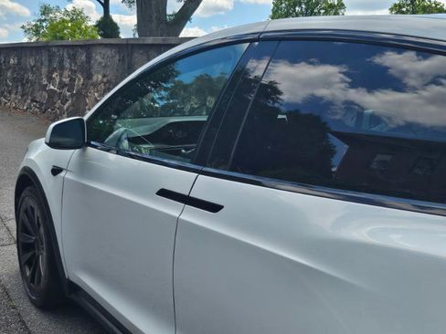 Used 2023 Tesla Model X AWD/4WD image 21