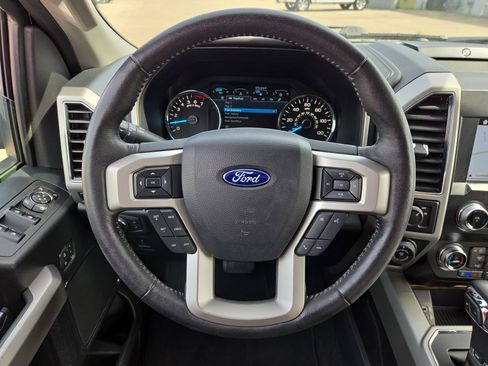 Used 2019 Ford F150 Lariat w/ Equipment Group 502A Luxury image 19