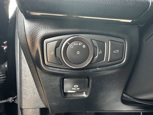 Used 2019 Lincoln MKZ Premiere image 33